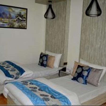 Hotel Green Leaf Σριναγκάρ Εξωτερικό φωτογραφία